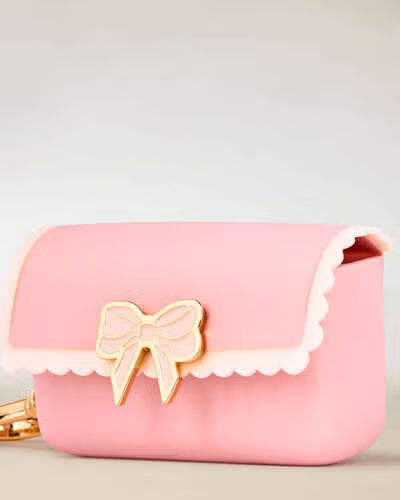 SCALLOP BOW SNAP CASE