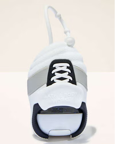 SOCCER CLEAT
