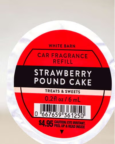 STRAWBERRY POUND CAKE