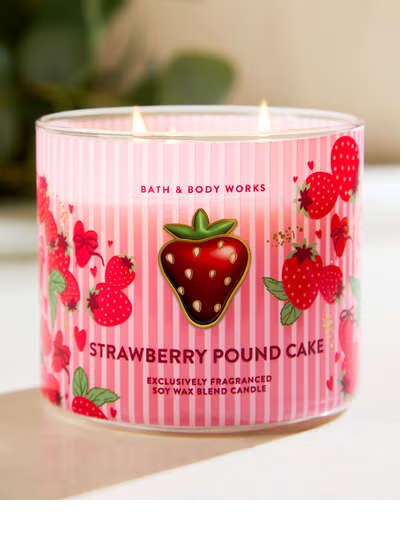 STRAWBERRY POUND CAKE